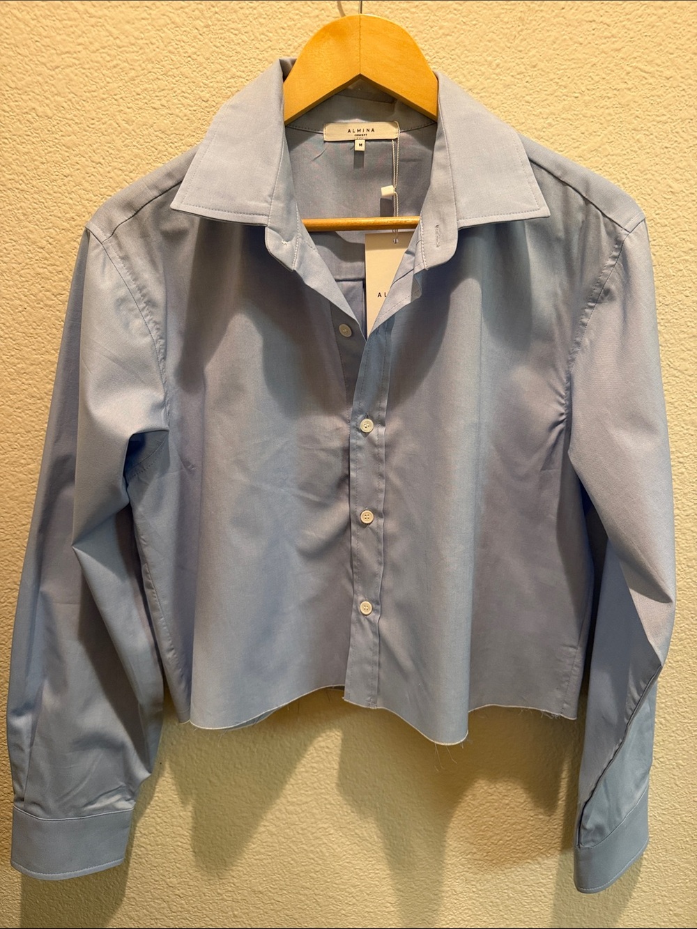 ALMINA Cropped Button-Down Shirt in Oxford Blue M Preppy Casual Rugged Smart